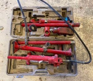 lot 3336 image: Blackhawk Automotive Porto-Power Professional Ram Kit  4 Tons, Model# B65114