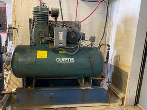 lot 3347 image: Huge Curtis 2-Stage Air Compressor - 24x68 - 120 Gallon - Works - Watch Video