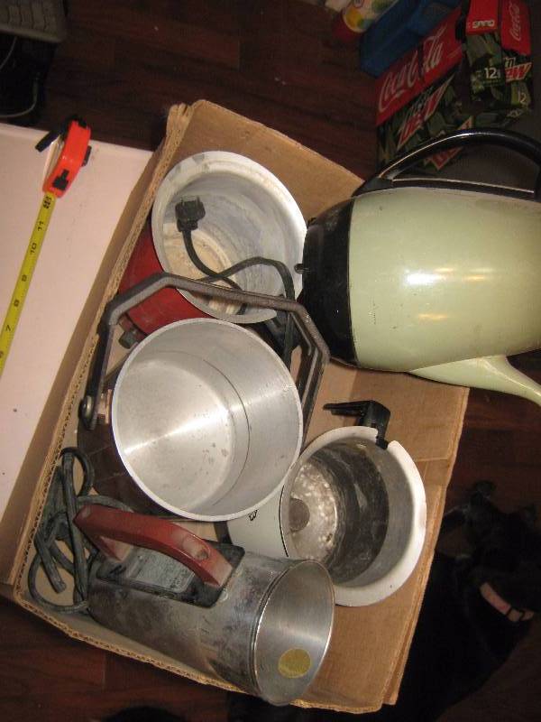 lot 7007 image: 5 ct lot vintage electric kettles hot pots--- no lids or cords to be used for parts or craft projects