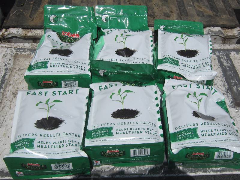 lot 7017 image: 1 case Jobes Organics Fast Start Granular Fertilizer and Soil Amendment (6) 4 lb bags per case