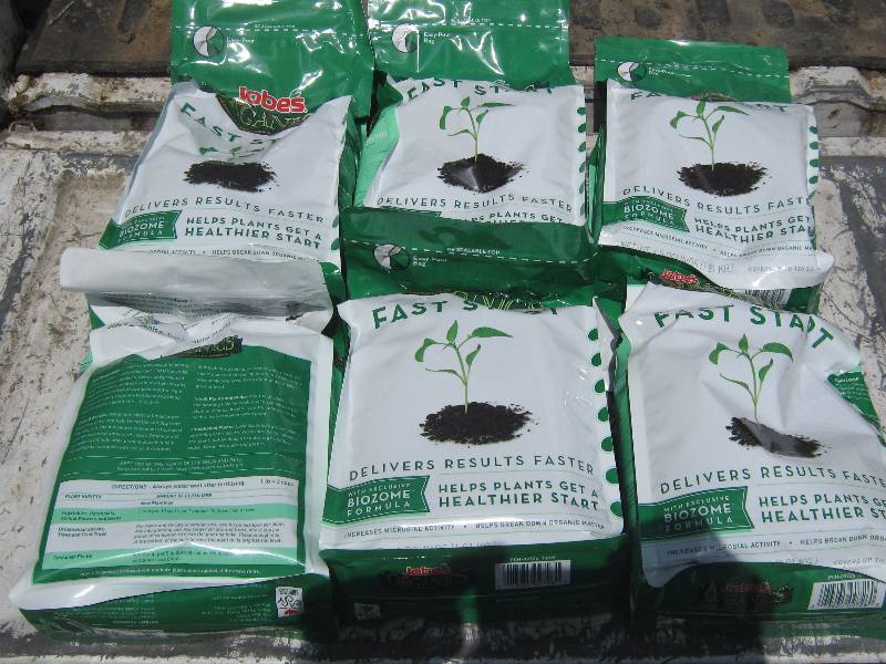 lot 7021 image: 1 case Jobes Organics Fast Start Granular Fertilizer and Soil Amendment (6) 4 lb bags per case