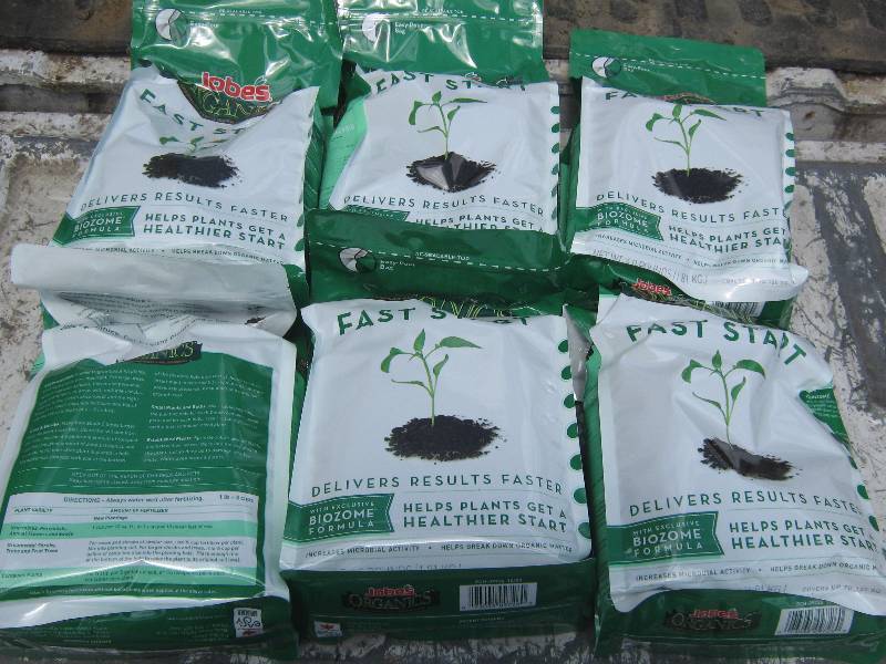 lot 7028 image: 1 case Jobes Organics Fast Start Granular Fertilizer and Soil Amendment (6) 4 lb bags per case
