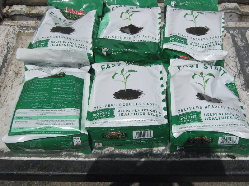 lot 7030 image: 1 case Jobes Organics Fast Start Granular Fertilizer and Soil Amendment (6) 4 lb bags per case