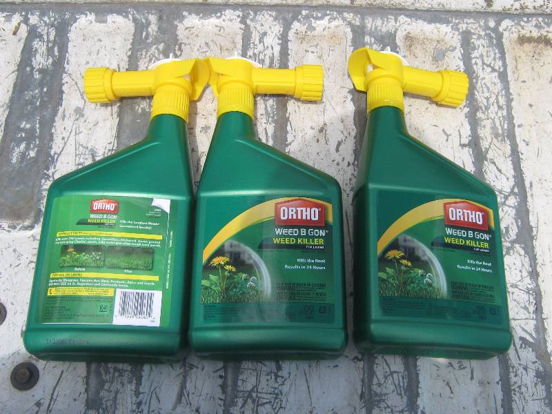 lot 7032 image: 3 ct. lot Ortho Weed B Gon Weed Killer for lawns 32 oz. plastic bottles ready to spray 8-10,000 sq. ft. area per bottle