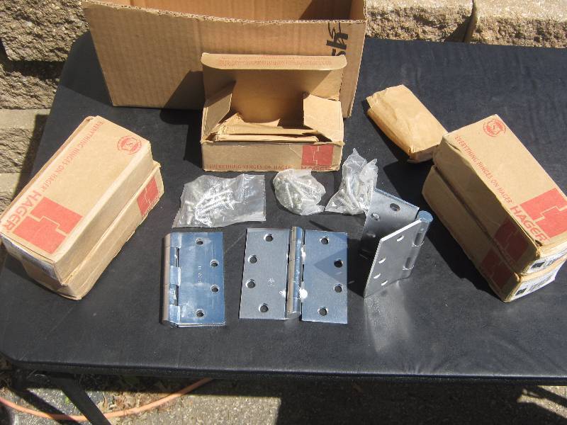 lot 7053 image: 5 ct. lot Hager door hinges 4-12 x 4-12 - 3 hinges and screws per box. (15 Hinges total)