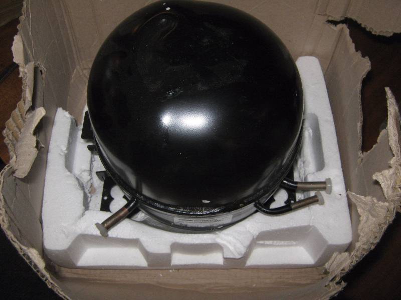 lot 7078 image: Samsung Refrigerator Compressor