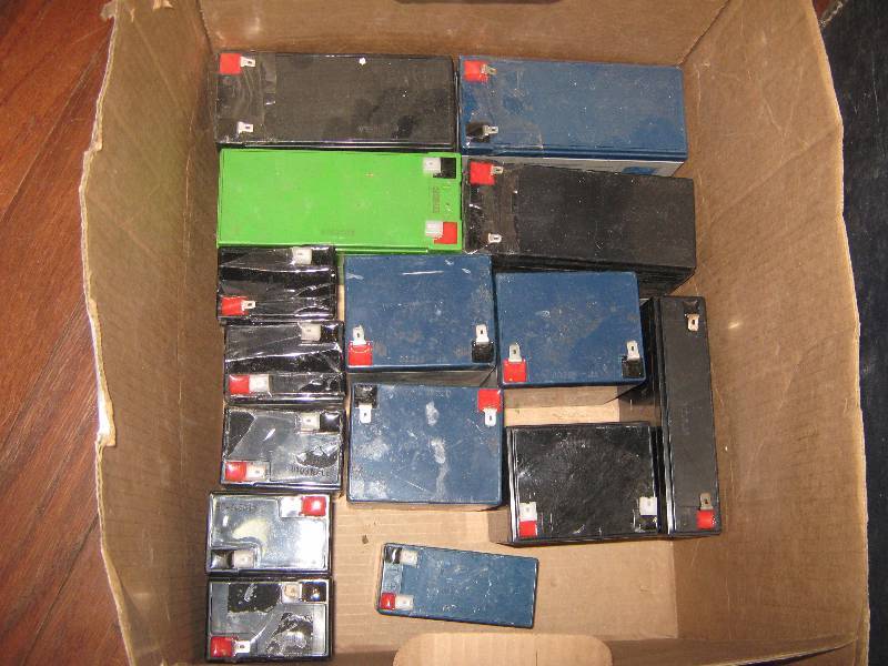 lot 7079 image: 14 ct. lot of Batteries