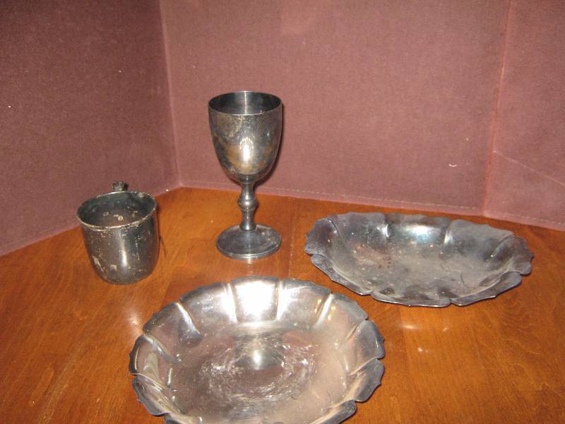 lot 7096 image: 4 ct. lot silver plate dishes trays, goblet and cup