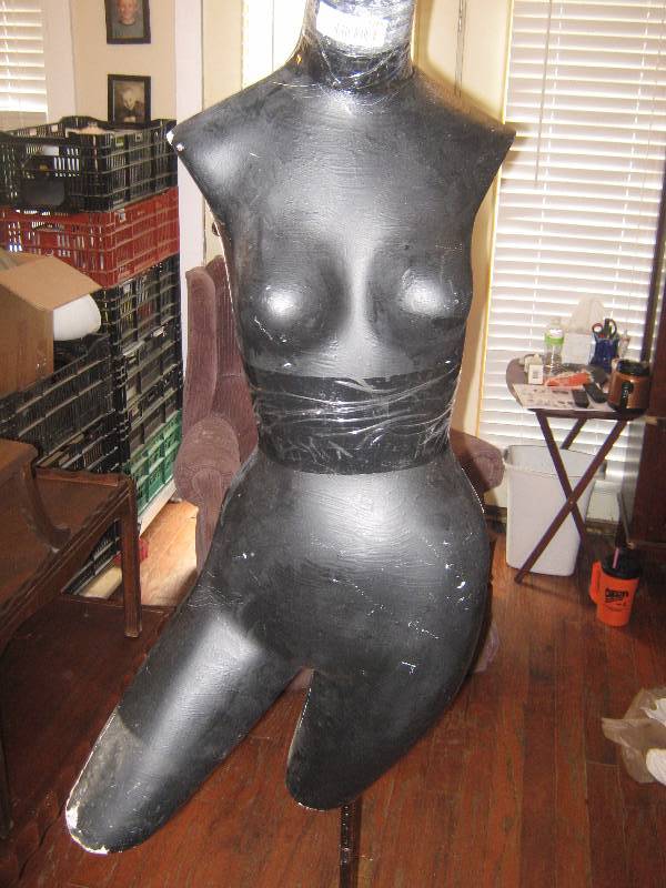 lot 7219 image: Vintage Female torso mannequin on pole stand, adjustable height up to 6