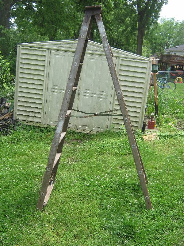 lot 7234 image: Large A frame wooden step ladder, H, 8 foot tall