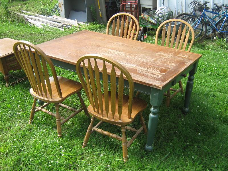 lot 7276 image: Wooden Farm Table with (4) wooden chairs, 61 x 37 x 28 tall