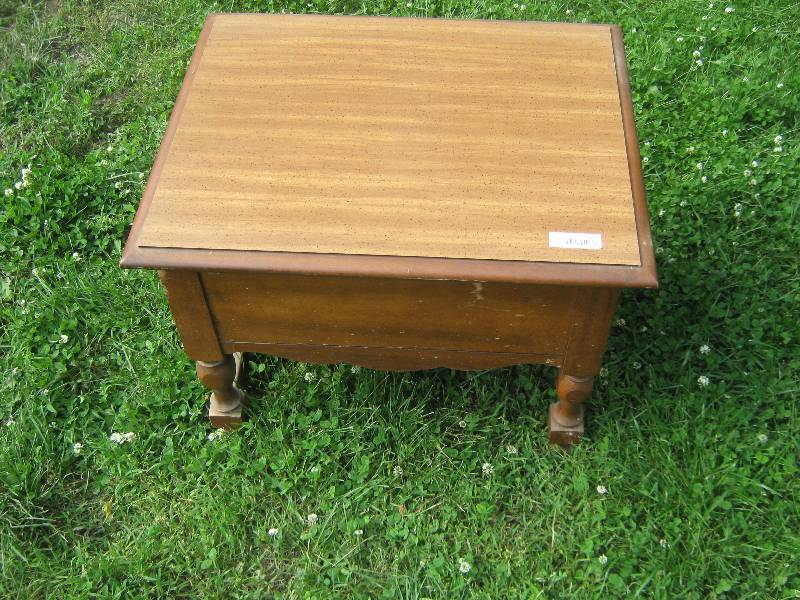 lot 7277 image: End Side Table, one drawer wooden 27 x 22 x 20 tall