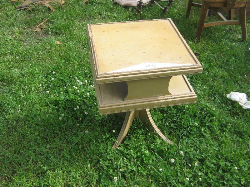lot 7279 image: two tier square wooden table 18-12 x 18-12 x 25 tall