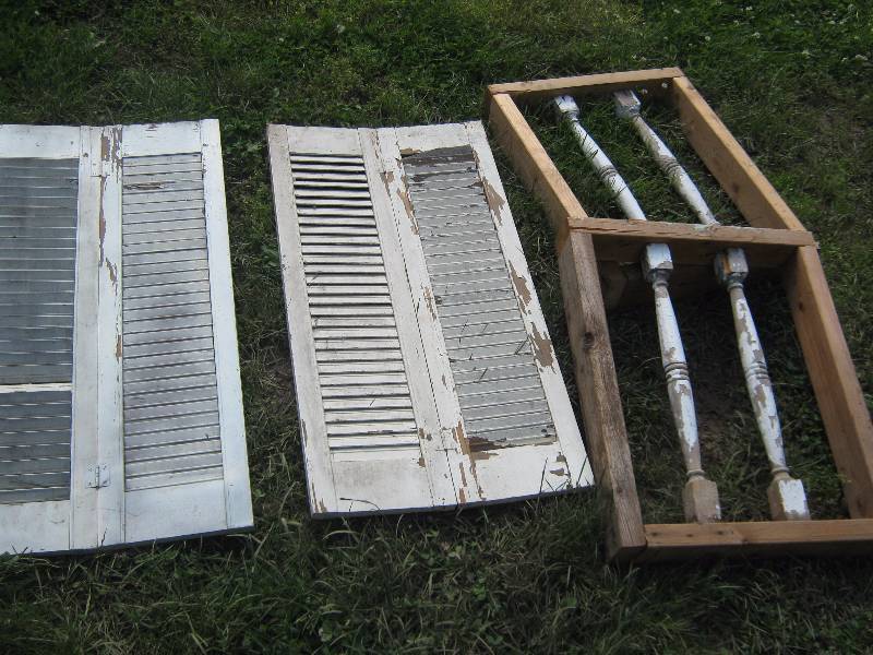 lot 7282 image: (2) folding wooden shutters, 3 x 18-12  and (2) wooden spindles in frames, 25 x 20