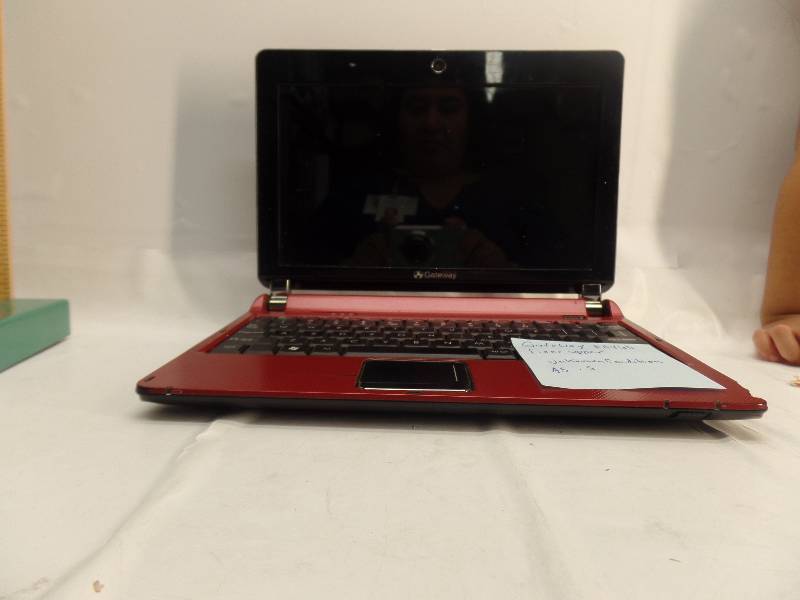 lot 1122 image: NETBOOK GATEWAY KAV60