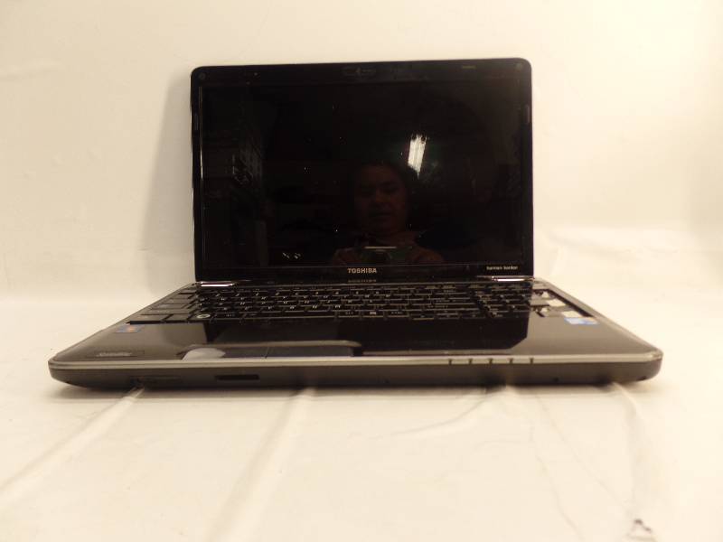 lot 1129 image: TOSHIBA STELLITE A505