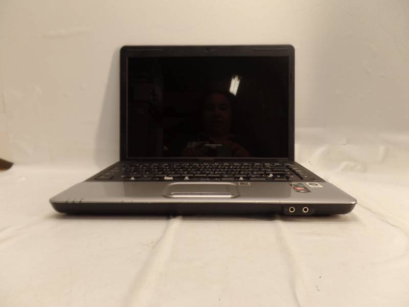 lot 1121 image: COMPAQ PRESARIO  CQ40
