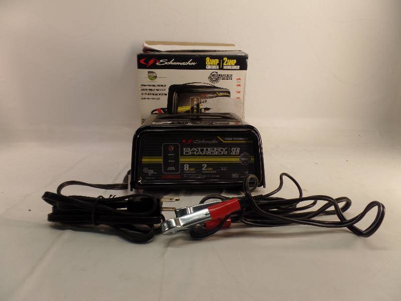 lot 1081 image: SCHUMACHER 8AMP CHARGER 2AMP MAINTAINER