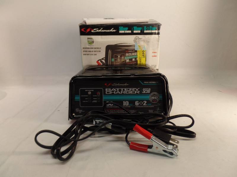 lot 1090 image: SCHUMACHER 50AMP ENGINE STARRTER