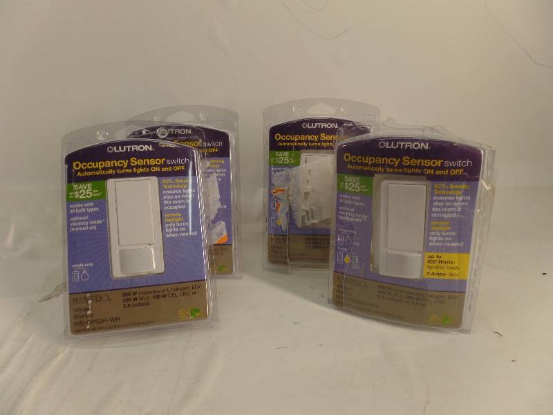 lot 1252 image: LOT OF ELECTRICAL SWITCHES