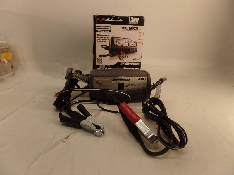 lot 1094 image: SCHUMACHER 1.5AMP FULLY AUTOMATIC