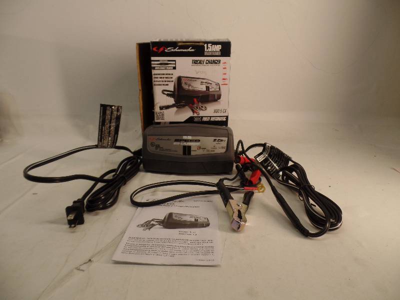 lot 1097 image: SCHUMACHER 1.5AMP FULLY AUTOMATIC