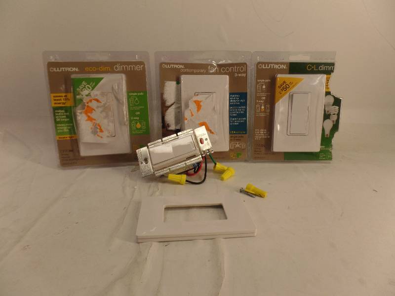 lot 1255 image: LOT OF ELECTRICAL SWITCHES