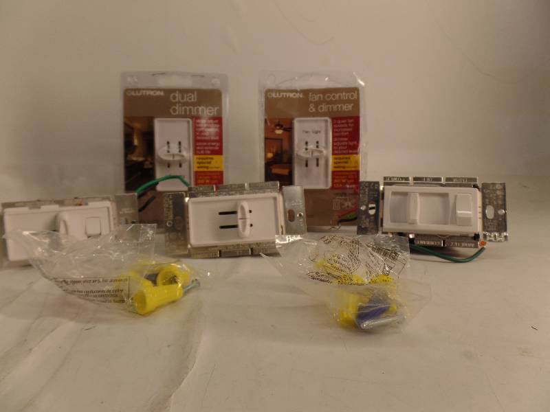 lot 1265 image: LOT OF MIX ELECTRICAL SWITCHES