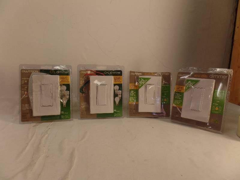 lot 1267 image: LOT OF MIX ELECTRICAL SWITCHES