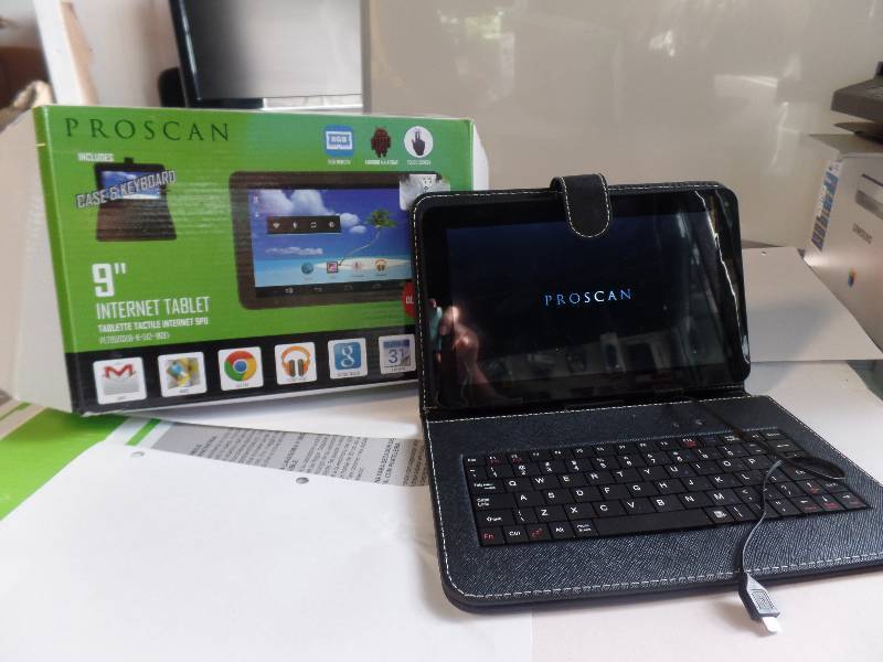 lot 1024 image: PROSCAN 9 INTERNET TABLET WCASE AND KEYBOARD NEW