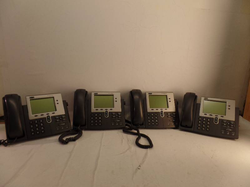 lot 1037 image: LOT OF 4 CISCO IP PHONES