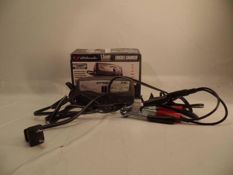 lot 1057 image: SCHUMACHER 1.5AMP FULLY AUTOMATIC