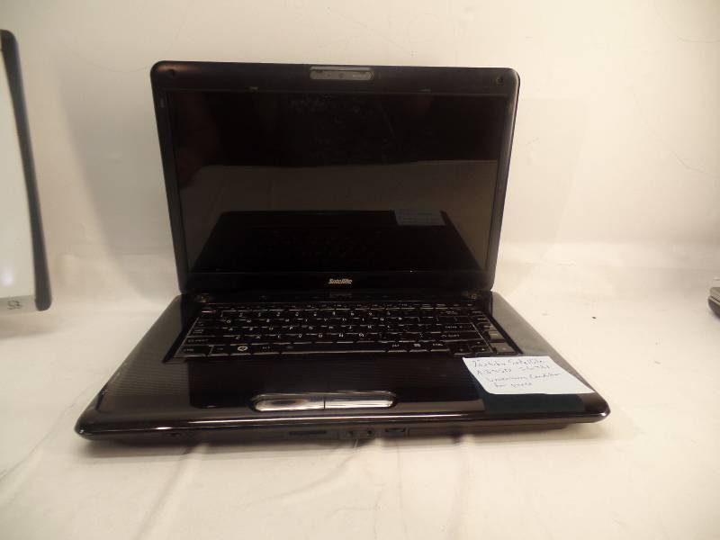 lot 1103 image: TOSHIBA STELLITE A355D