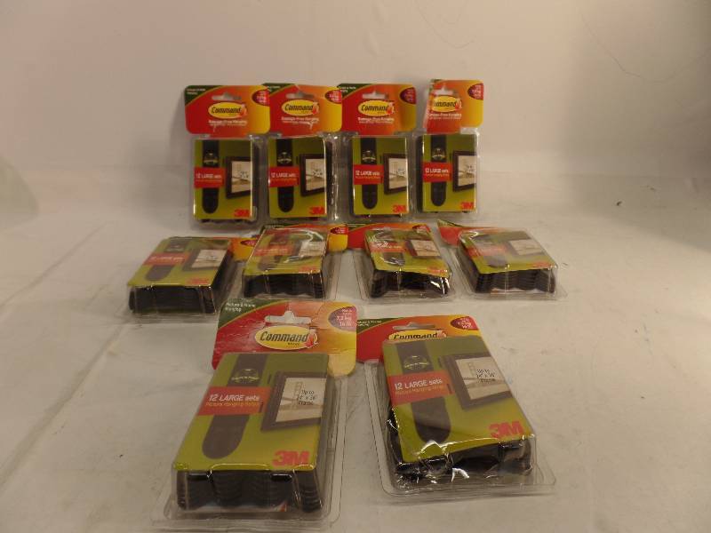 lot 1298 image: LOT OF 9 COMMAND BRAND PICTURE & FRAME HANGING