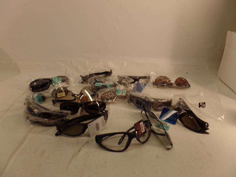 lot 1295 image: LOT OF GLASSES