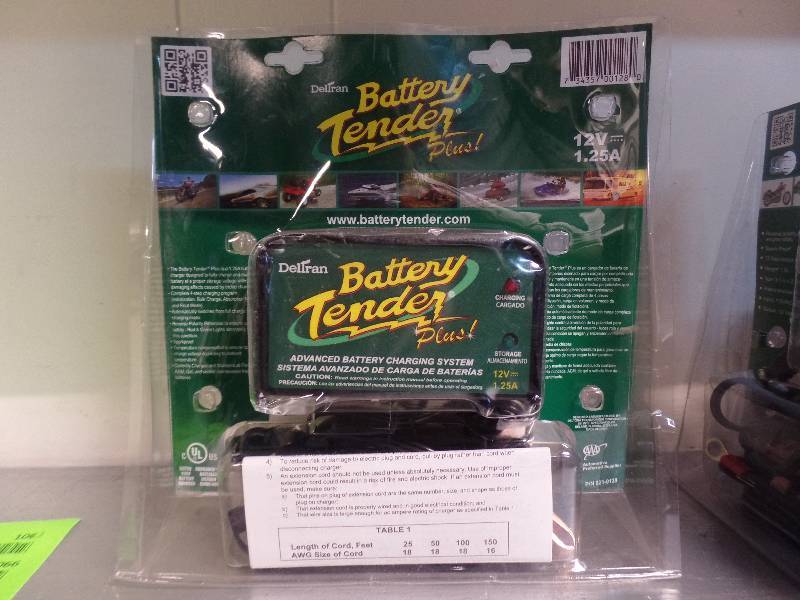 lot 1059 image: BATTERY TENDER PLUS