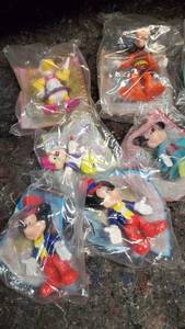 lot 1522 image: Lot of 8 Disney Adventure Happy Meal Toys