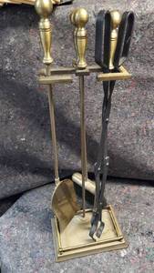 lot 1558 image: Fireplace Accessory Kit