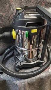 lot 1577 image: Aleko Cannister Vacuum