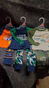 lot 1610 image: Lot of 3 2T Pajamas