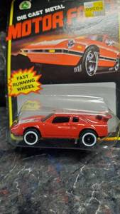 lot 1629 image: Motor Force Die Cast Metal Cement Mixer Truck -