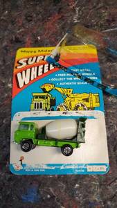 lot 1641 image: Happy Mates Super Wheels Die Cast Cement Truck