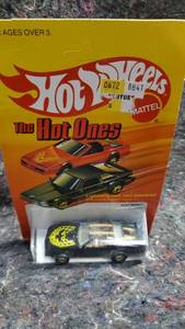lot 1691 image: 1981 Hot Wheels Bot Bird No. 2014