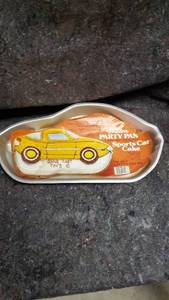 lot 1721 image: Wilton Sports Car Cake Pan