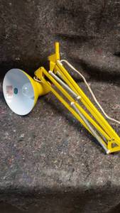 lot 1737 image: Retractable Light