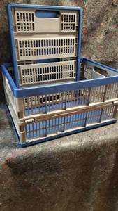 lot 1738 image: Folding Crate