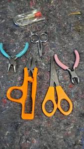 lot 1771 image: Lot of Small Hand Tools