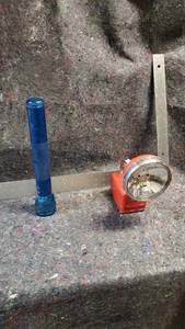 lot 1774 image: Flashlight and Square Lot