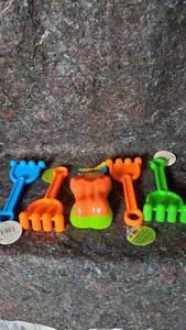 lot 1783 image: Sand Toys