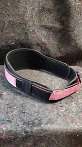 lot 1812 image: Hawk Womens Weightlifting Belt